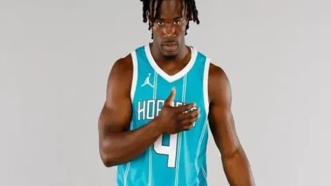 布加勒斯特星队主场火力全开，博托沙尼遭遇惨烈逆袭！